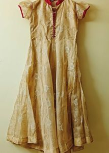 GORGEOUS ✨ GOLDEN GOWN