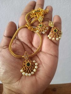 Elegant Gold-Plated Necklace Set