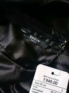 Chic Black Puff Sleeve Dress