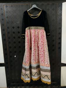 Velvet &amp; Net Pyari Si Gown🤍