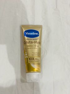 Vaseline Healthy Bright Gluta-Hya Serum-in-Lotion