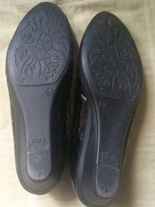 Black Quilted Ballerinas