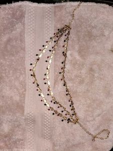 Elegant Gold-tone necklace