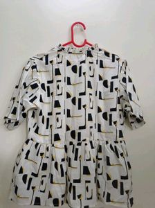 Patterned Ruffle Neck Top