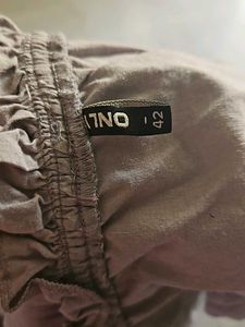 SLEVELESS ONLY TOP ON SALE