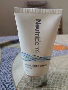 Nutriderm Moisturizing Lotion