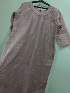 Elegant Pink Embroidered Silk Kurta
