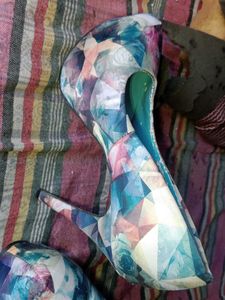 Colorful Heels it can be negotiated