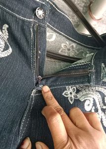 Black Ankle Length Jeans For Girls