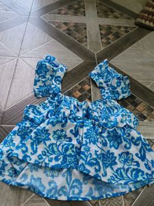 Cute Blue &amp; White Top