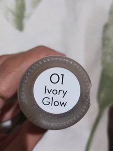 Mamaearth Glow Serum FOUNDATION