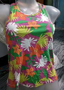 34 size tank top 🧡
