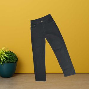 women black skinny jeans size 26 (P-26)