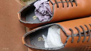 Leather shoes 7