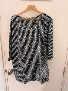 Chic Patterned Tunic Top