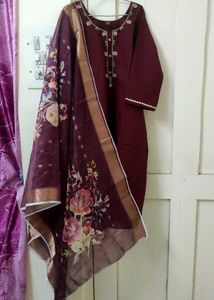 Combo - Floral Embroidered Kurta Sets ❤️