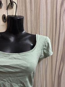 ⭕️B3G1⭕️ + 30 % Off On Combo❗️Cute Green Top