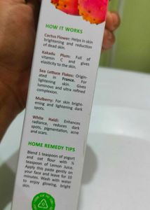 Lapink Natural Ideal Bright Face Wash