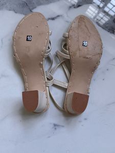 Elegant Beige Sandals And Embellish Top