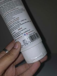 La Pink Ideal Bright Face Wash