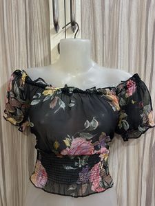 ⭕️B3G1⭕️ + 30 % Off On Combo❗️Sheer Crop Top