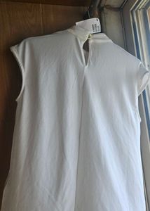 Elegant White Sleeveless Top