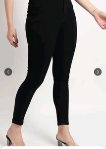 Black Skinny Jeans