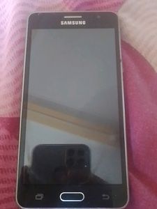 Samsung J7 Phone