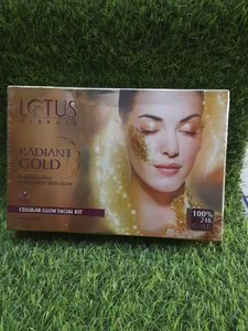 💥 Lotus Herbal Rediant Gold Kit 4 In 1