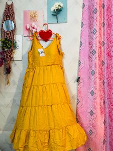 Beautiful 😍 Yellow Tiered Padded Sundress