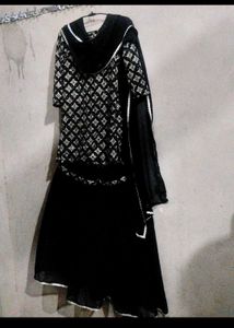 Elegant Garara With Embroided Kurti And Dupatta