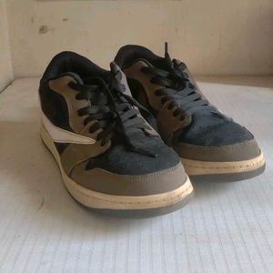 Nike Travis Scott Mocha Brown