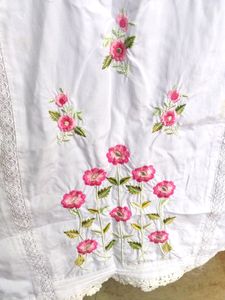 🤍💗A Pretty White Kurta With Pant Set
