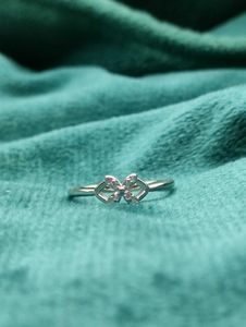 💅🏻💍😍Sterling Flower Ring😍💍✨