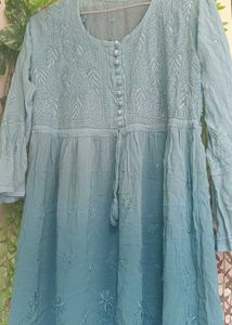 Selling Short Lucknowi Chickenkari Kurti