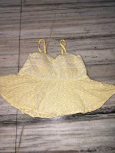 Pretty Yellow Crop Top (Padded)🎀😙