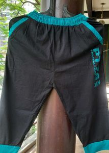 BLACK AND SEAGREEN CAPRI