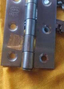 Windows Hinges