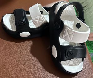 Kids Black &amp; White Sandals