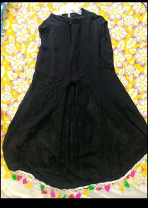 Trendy High Neck Black Top With Tassels