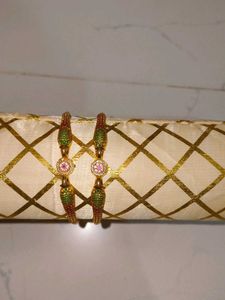 Elegant Bangle Set