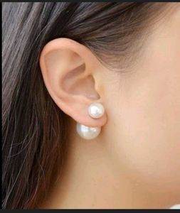 Double Pearl Ear Stud