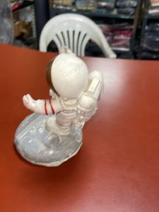 Stylish Resin Figurines Antique Astronaut Mobile S