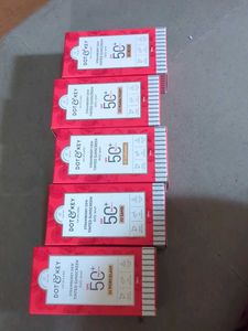 Dot &amp; Key Tainted Sunscreen SPF 50+