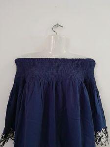 Navy Blue Casual Top (Women&#39;s)