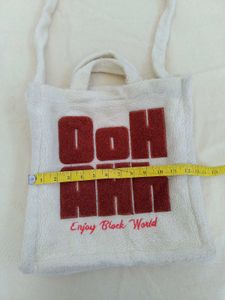 Tote bag
