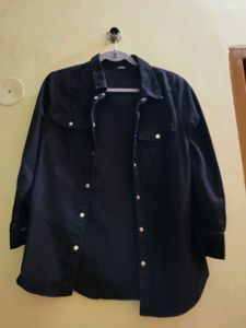 Classic Black Denim Jacket - Timeless Style