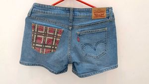 Rare Levi&#39;s Low Waist Hot Pant