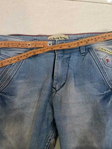 Light Wash Denim Jeans