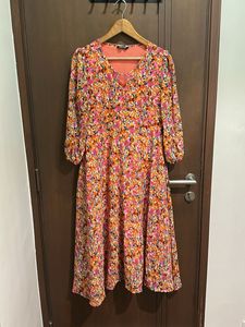 Vibrant Floral Midi Dress- Size m
